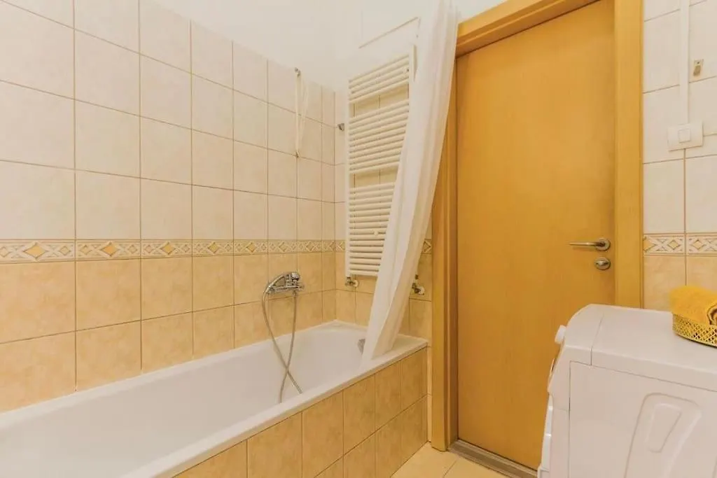 Trendy 2 Room Flat, Next To Corvin Mall Free Huge Garage! Ac,Dishwasher,Washmachine, Smart Tv Budapest Hungary